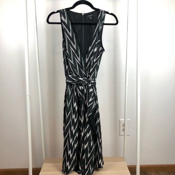 Ann Taylor V-neck Zig Zag Wrap Dress 6P - Picture 2 of 7